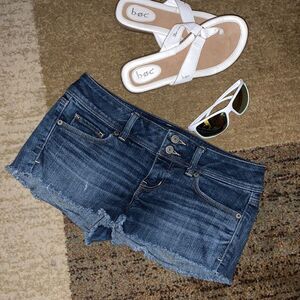 American Eagle Stretch Denim Shorts- Size 4